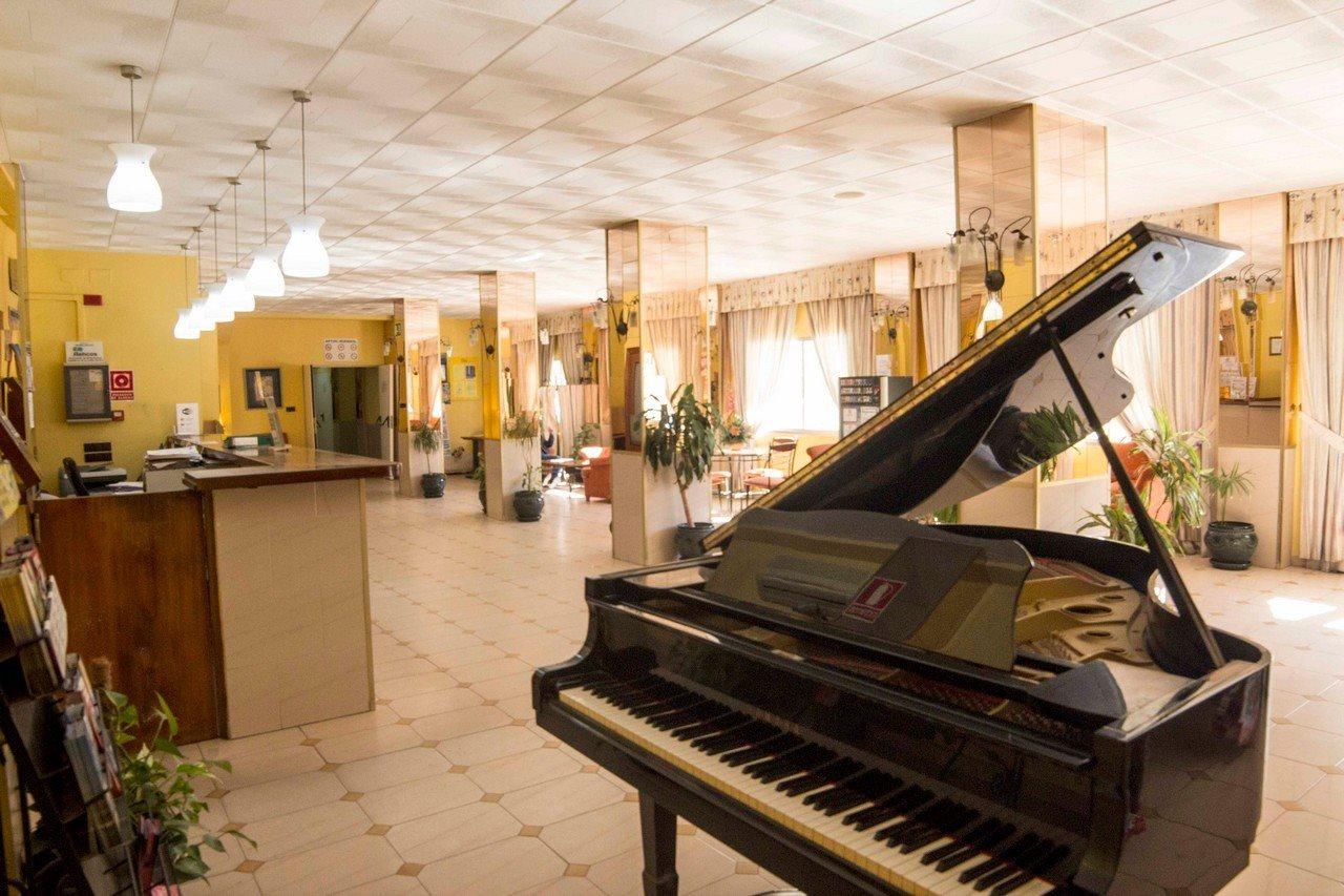 Apartamentos Buensol Торремолинос Экстерьер фото